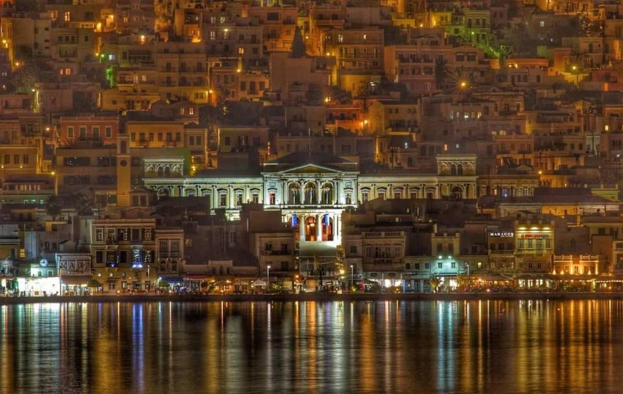 Akti Miaouli Holiday Home Vari  Luaran gambar